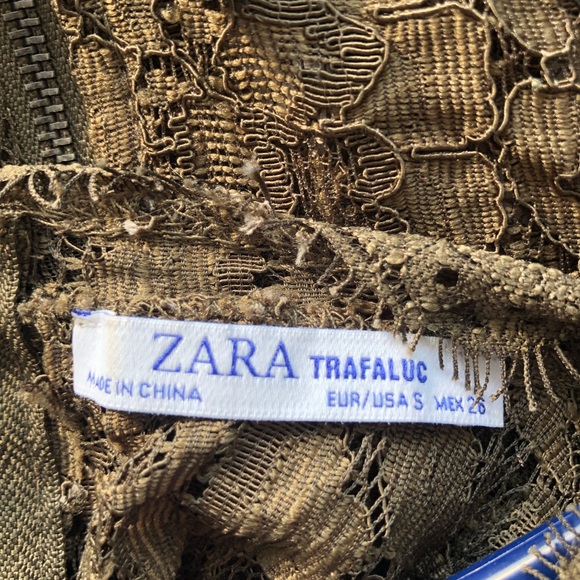 5/$20 Lace cropped sleeveless top, size Small - Picture 7 of 7